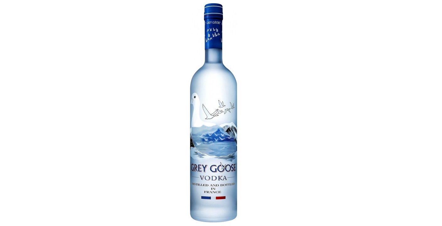 Grey goose москва. Водка "Grey Goose " interpreted by Ducasse, Wooden Box, 0.7 л. Водка Grey Goose, 0.7 л, подарочная упаковка. Водка зимняя дорога, 0.7 л. ГУЗ водка.